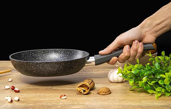 Фото - Сковорода універсальна Gusto GT-2104-20 20 см