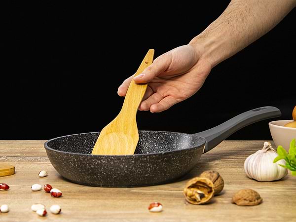 Фото - Сковорода універсальна Gusto GT-2104-20 20 см