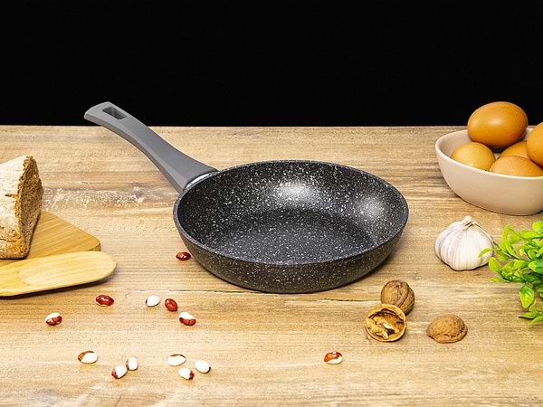 Фото - Сковорода універсальна Gusto GT-2104-20 20 см