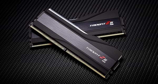 Фото - Память DDR G.Skill Trident Z5 RGB DDR5-6000 64GB 2x32GB Intel XMP CL36-36-36-96 1.35V (F5-6000J3636F32GX2-TZ5RK)