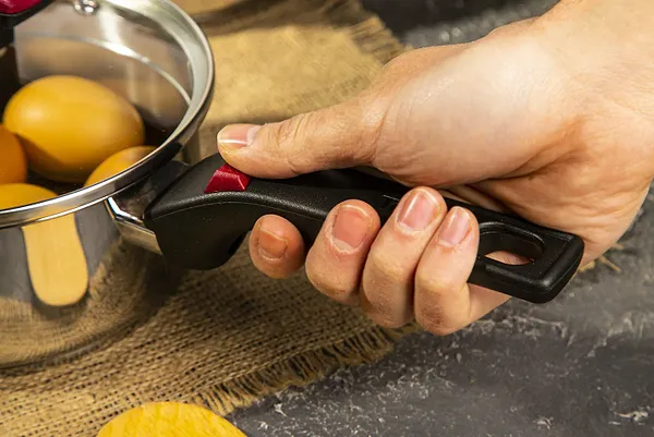 Фото - Набор посуды Tefal G723SA74 Cook&Clip 10 пр кастрюли 22см (6,1 л)/24 см (5,0 л)/20 см (2,9 л)/18 см (2,0 л), ковш16 см (1,5 л)