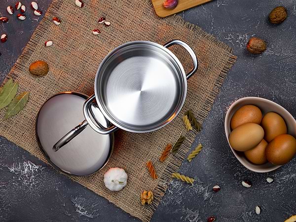 Фото - Кастрюля WMF 714776040 MINI 14 см, 1,3 л