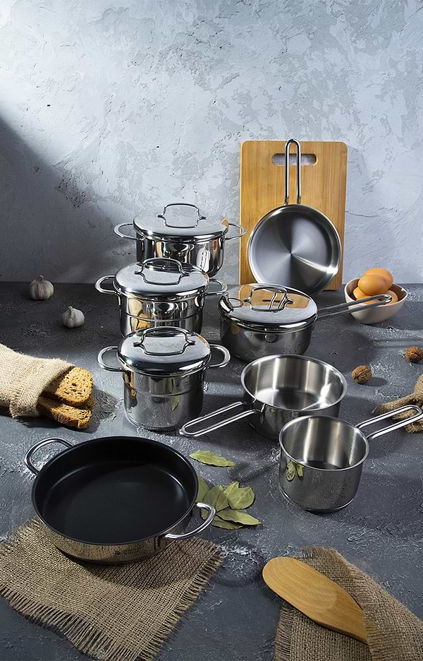Фото - Кастрюля WMF 716766040 MINI 16 см, 1,5 л