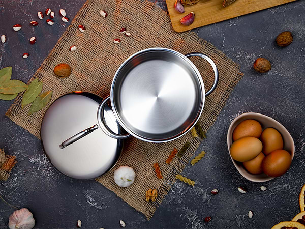 Фото - Кастрюля WMF 716766040 MINI 16 см, 1,5 л