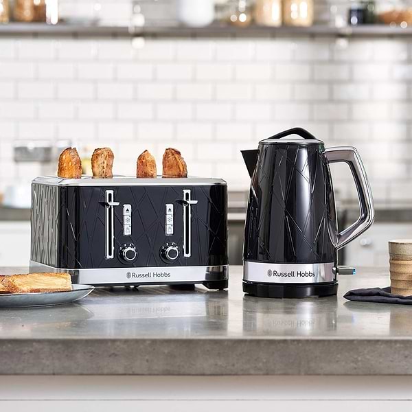Фото - Електричний чайник Russell Hobbs 28081-70
