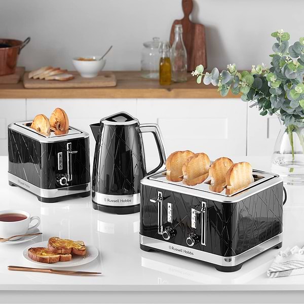 Фото - Електричний чайник Russell Hobbs 28081-70