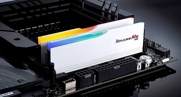 Фото - Память DDR G.Skill Ripjaws M5 RGB White DDR5-6400 32GB (2x16GB) (F5-6400J3648F16GX2-RM5RW)