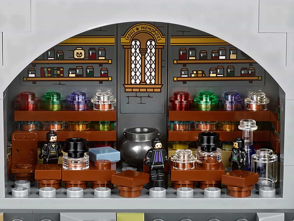 Фото - Конструктор LEGO Harry Potter Замок Хогвартс (71043)