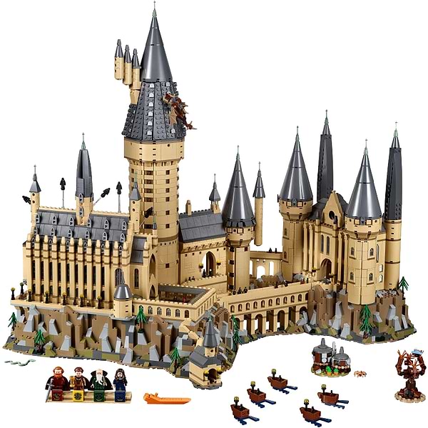 Фото - Конструктор LEGO Harry Potter Замок Хогвартс (71043)