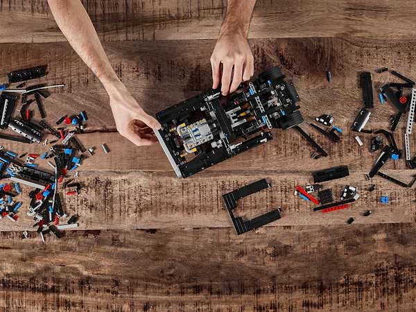 Фото - Конструктор LEGO Technic Dodge Charger Домініка Торетто (42111)