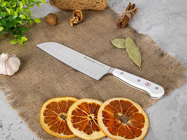 Фото - Ніж сантоку Wuesthof 17 см в картонной упаковке 1040231317