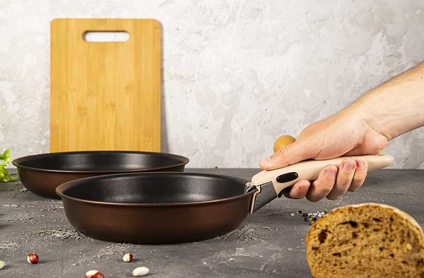 Фото - Набор сковород со съемной ручкой Tefal L6759103 Ingenio Eco Respect 3 пр.