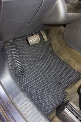 Фото - Килимки з екошкіри в салон авто передні EVAtech ECO для Patriot (MK74) Restyling Jeep 2011-2016 1 покоління SUV USA (JP1761AD2LA2BBB)
