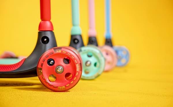 Фото - Триколісний самокат YVolution YGlider Kiwi Красный (Y101258)