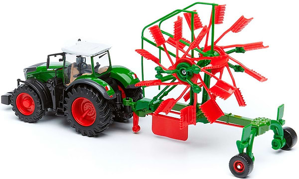 Фото - Наземная строительная техника Bburago ТРАКТОР FENDT 1050 VARIO c роторными валковыми граблями (10 cm) (18-31665)