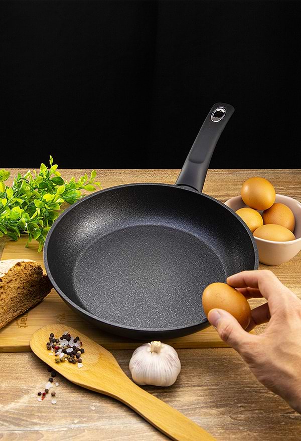 Фото - Сковорода універсальна Aureti Pratico 24 см (AU-102-24)