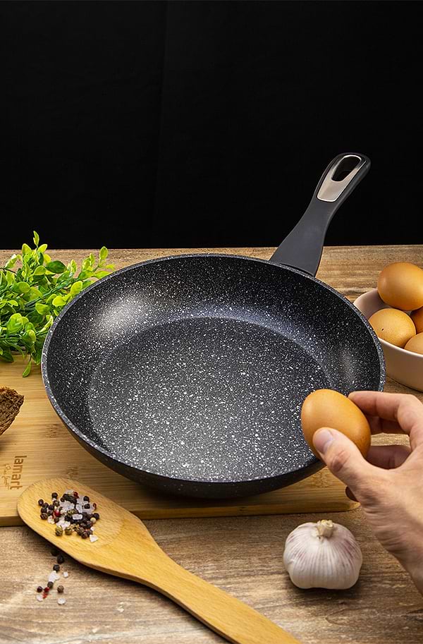 Фото - Сковорода універсальна Aureti Titanium 26 см (AU-403-26)