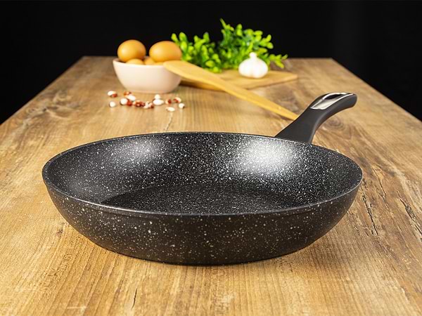 Фото - Сковорода універсальна Aureti Titanium 26 см (AU-403-26)