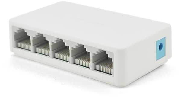 Коммутатор локальной сети (Switch) Fast FS105C - Фото 1