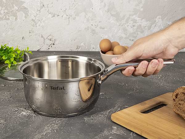 Фото - Ківш Tefal A7022385 Intuition 18 см  (2,0 л)