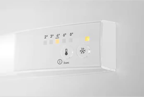 Фото - Холодильник встраиваемый Electrolux ERD6DE18S4
