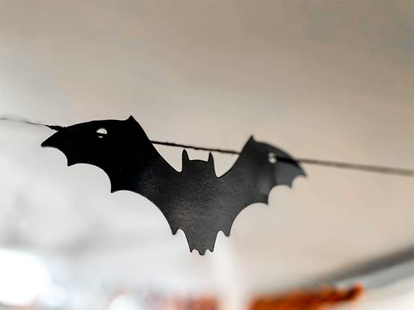 Фото - Гирлянда бумажная YES! Fun Ведьмочки, 11 фигурок, 3м (973645)