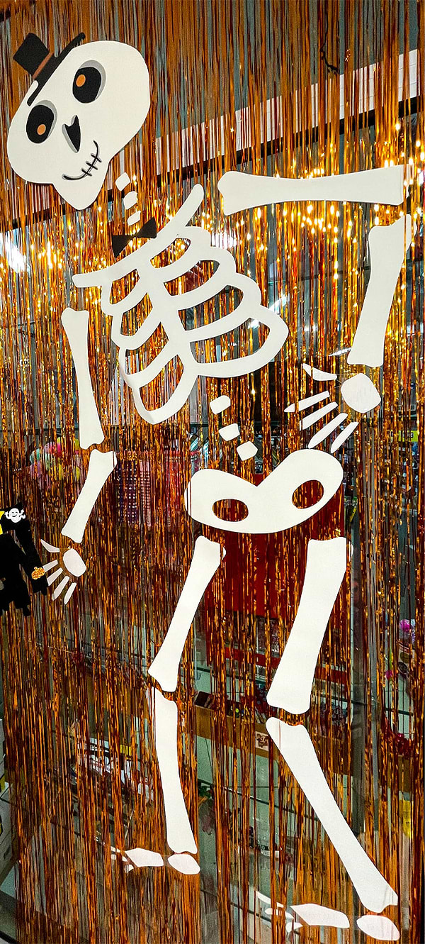 Фото - Мішура Halloween YES! Fun Штора для фотозони, l-50 см, h-270 см, зол.