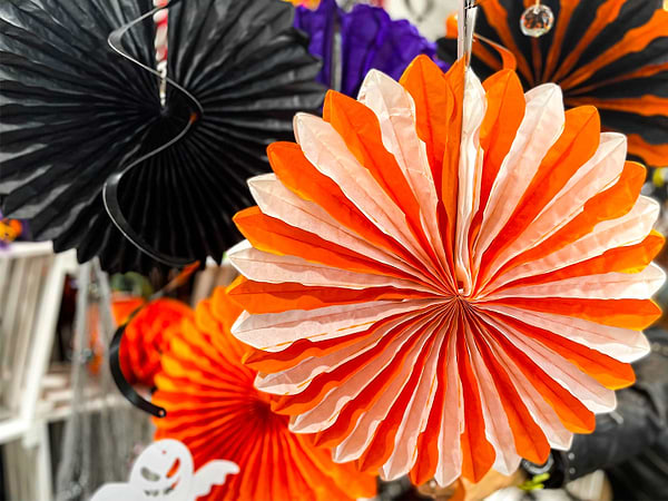 Фото - Декор Halloween YES! Fun Набор бумажных вееров, 5 шт. (35 см-3шт, 40 см 2шт) (973624)