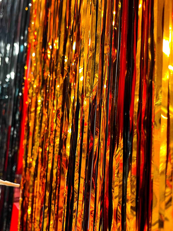 Фото - Мішура Halloween YES! Fun Штора для фотозони, l-50 см, h-270 см, зол.