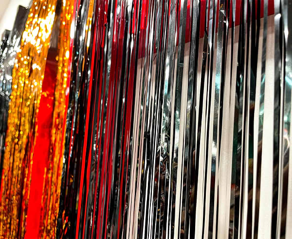 Фото - Мішура Halloween YES! Fun Штора для фотозони, l-50 см, h-270 см, зол.