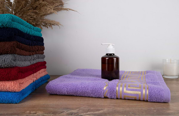 Фото - Рушник банний GM Textile махровий світло-фіолетовий Цезар 70х140