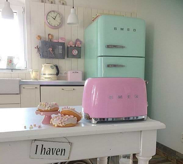 Фото - Тостер Smeg TSF01PKEU