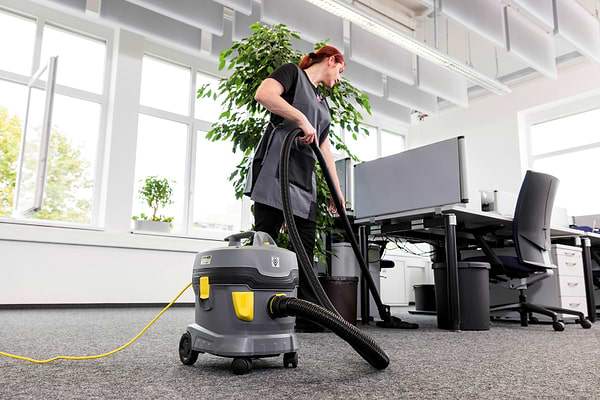 Фото - Пилосос для сухого прибирання з мішком Karcher T 11/1 Hepa (1.527-199.0)