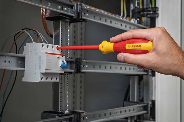 Фото - Отвертка Bosch Professional PH1x100 мм ()