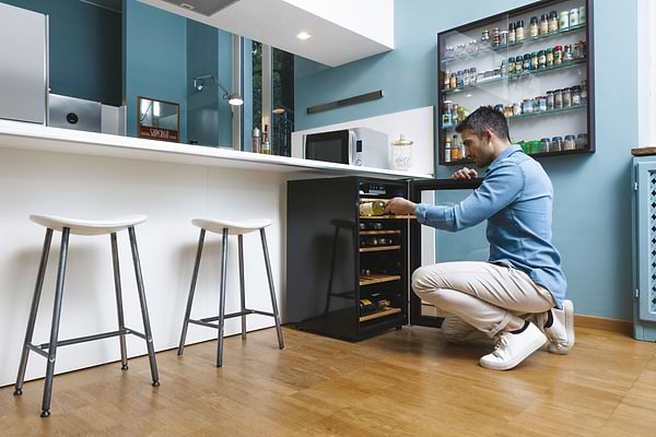 Фото - Винный шкаф Candy CWC 154 EEL/NF