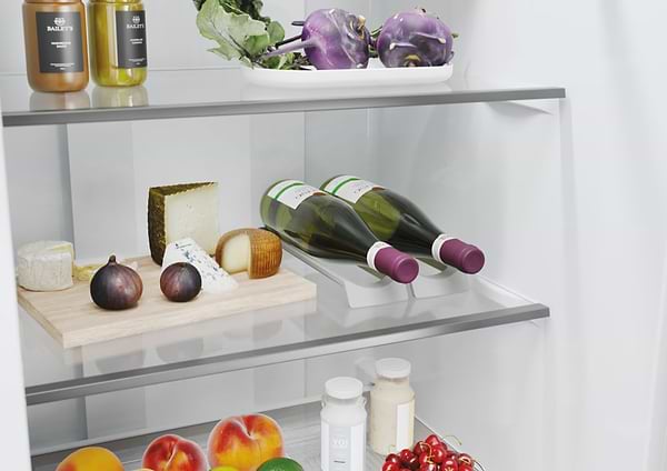 Фото - Холодильник Candy CNCQ2T518EW