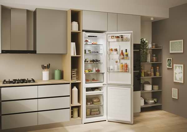 Фото - Холодильник Candy CNCQ2T518EW