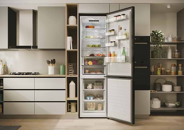 Фото - Холодильник Candy CNCQ2T620EB