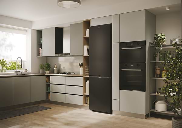 Фото - Холодильник Candy CNCQ2T620EB