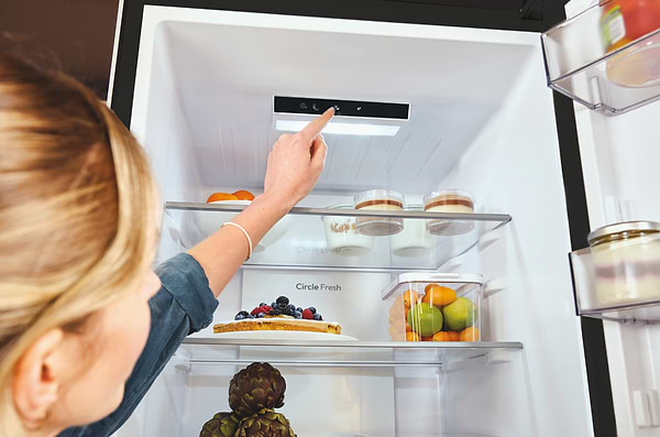 Фото - Холодильник Candy CNCQ2T620EB