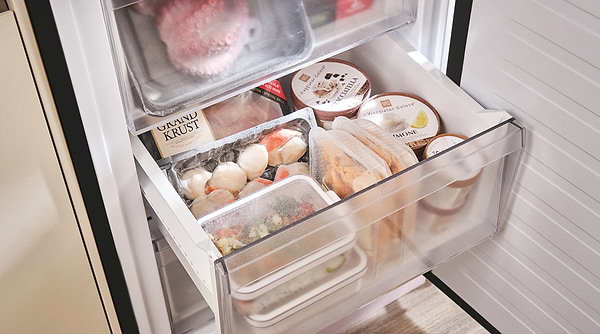 Фото - Холодильник Candy CNCQ2T620EB