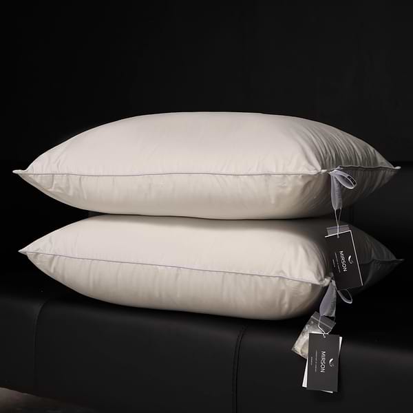 Фото - Подушка стандартна MirSon №207 Silver Cloud 70х70 см (2200009348945)