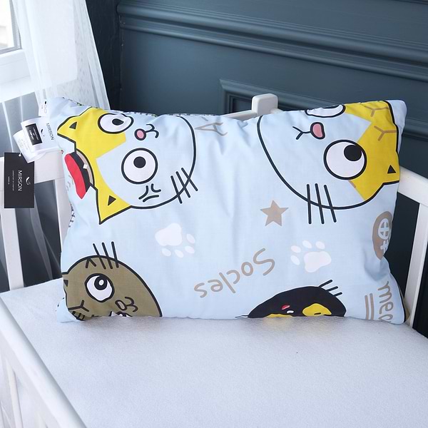 Фото - Подушка стандартная MirSon №3825 Kids Time 18-0007 Cool Cate (2200007029020)