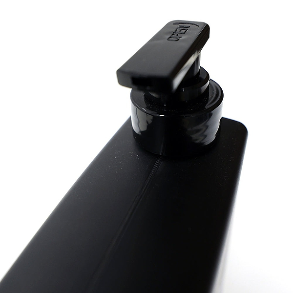 Фото - Шампунь мужской Uppercut Deluxe Strength and Restore Shampoo 1 л (817891024851)