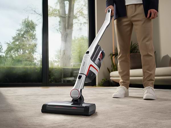 Фото - Пилосос ручний для дому Miele SMUL1 01 TRIFLEX HX1 Білий лотос/Червоний