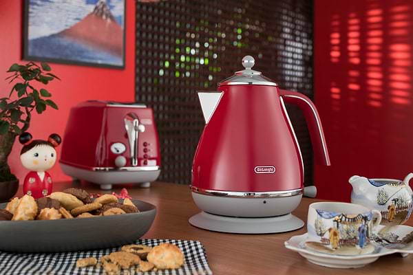 Фото - Електричний чайник Delonghi KBOC2001.R