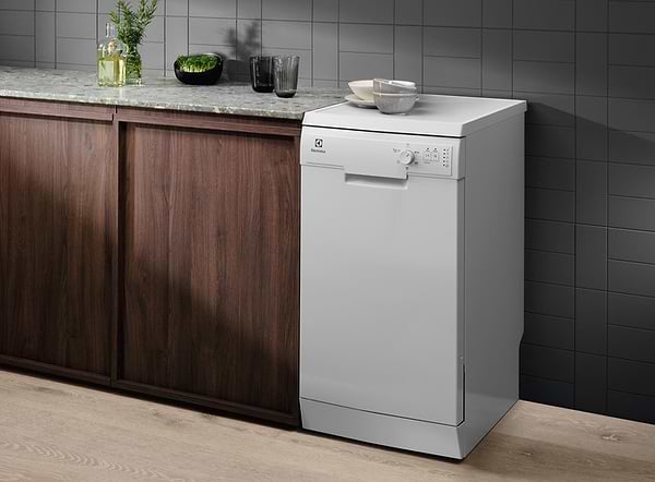 Фото - Посудомоечная машина отдельностоящая Electrolux SMA91210SW