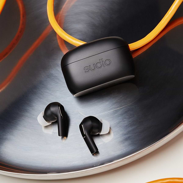 Фото - Навушники вкладиші бездротові TWS Sudio E3 Black (E3BLK)