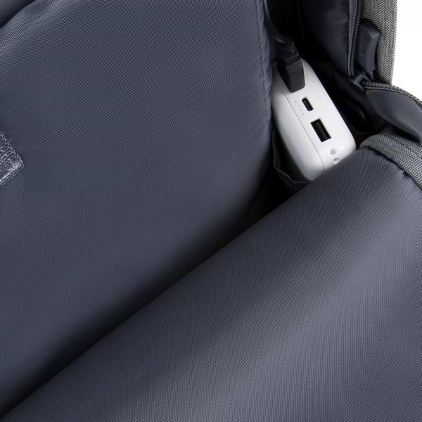 Фото - Рюкзак для ноутбука RIVACASE 7562 Grey/Dark Blue