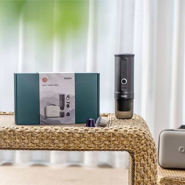 Фото - Портативная кофеварка OUTIN Space Grey в дорожном футляре OTEM-01-SG-BAG